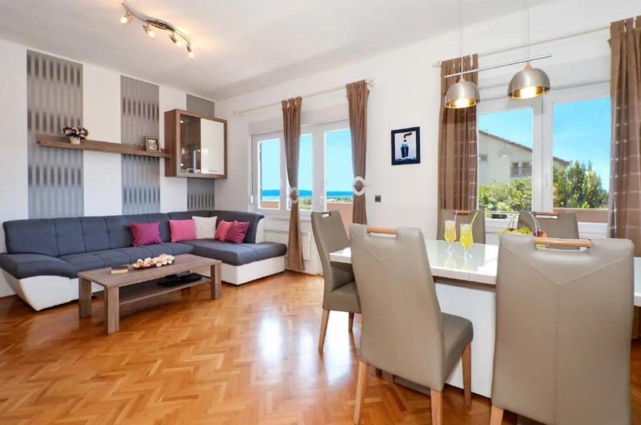 Apartments Villa Golden View トロギール エクステリア 写真