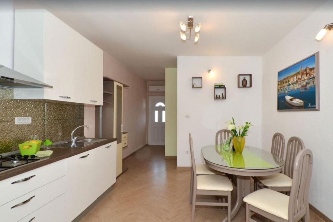 Apartments Villa Golden View トロギール エクステリア 写真