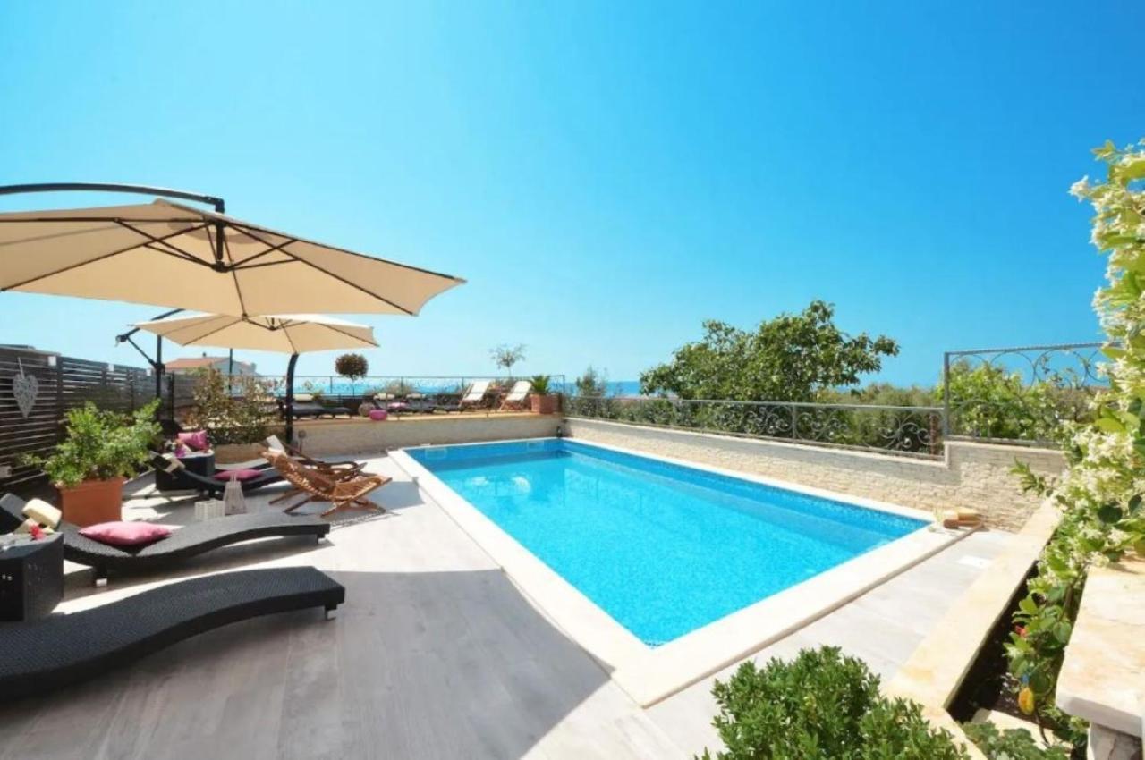 Apartments Villa Golden View トロギール エクステリア 写真