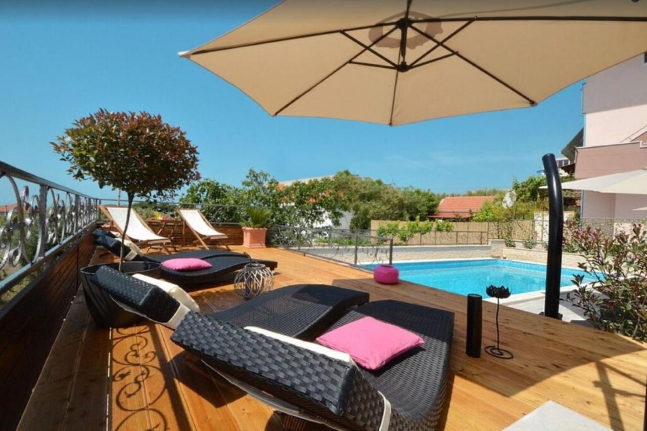 Apartments Villa Golden View トロギール エクステリア 写真