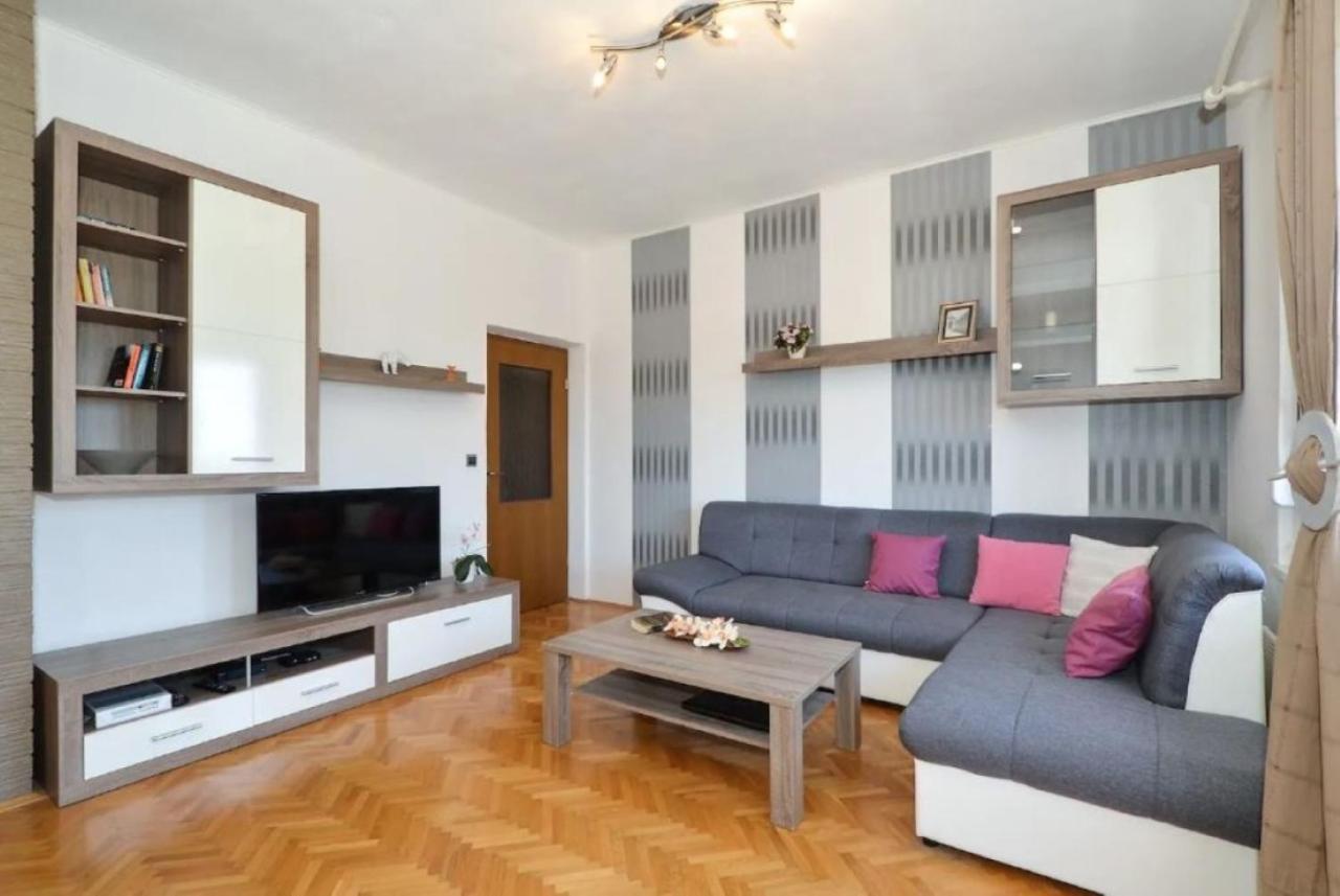 Apartments Villa Golden View トロギール エクステリア 写真