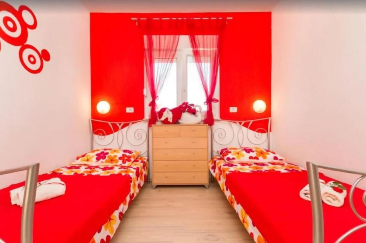 Apartments Villa Golden View トロギール エクステリア 写真