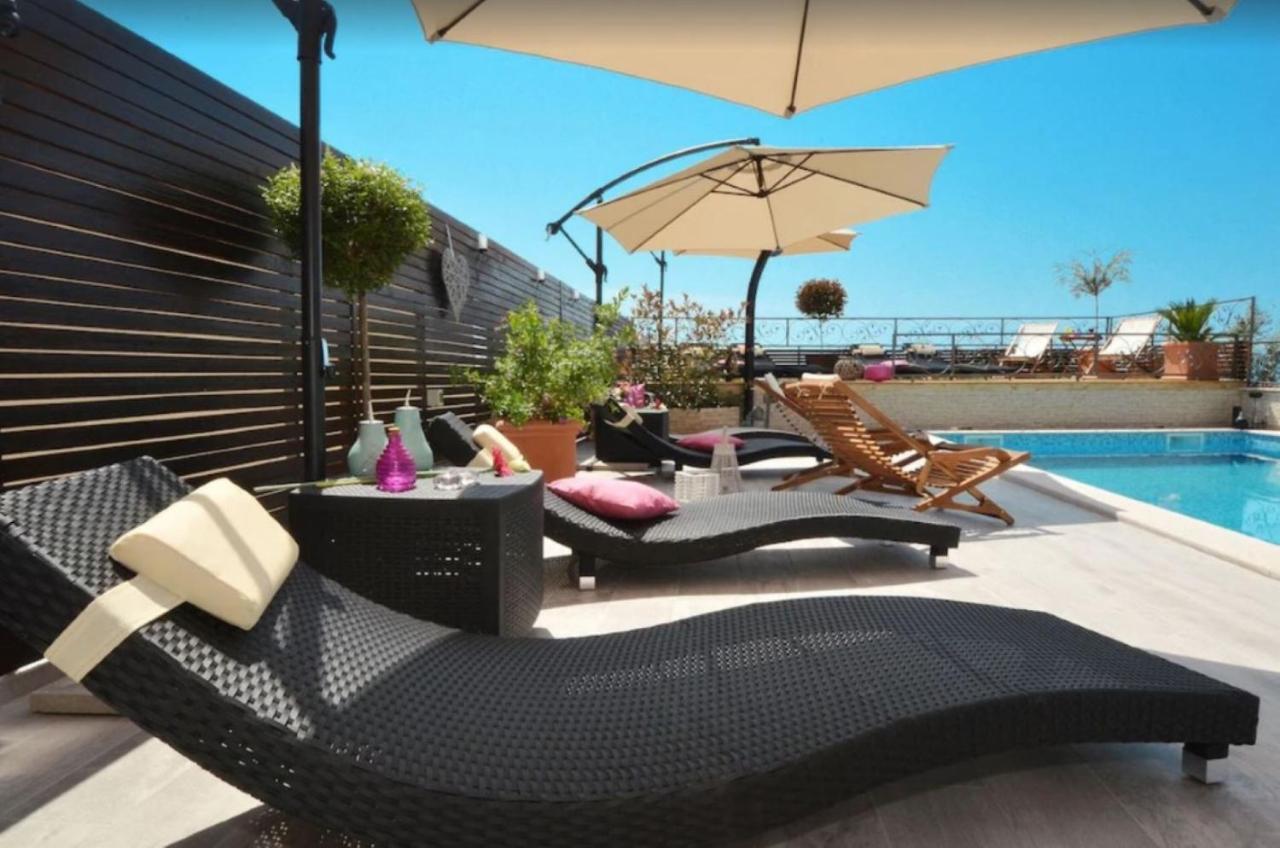Apartments Villa Golden View トロギール エクステリア 写真
