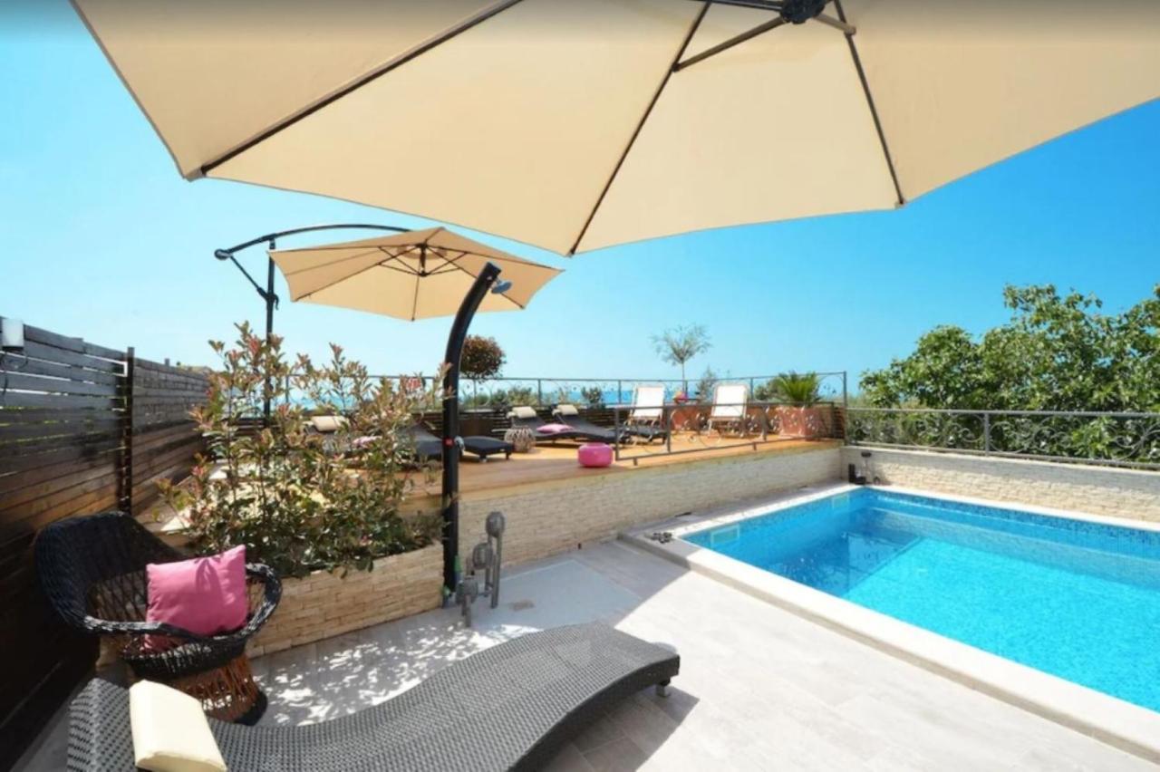 Apartments Villa Golden View トロギール エクステリア 写真